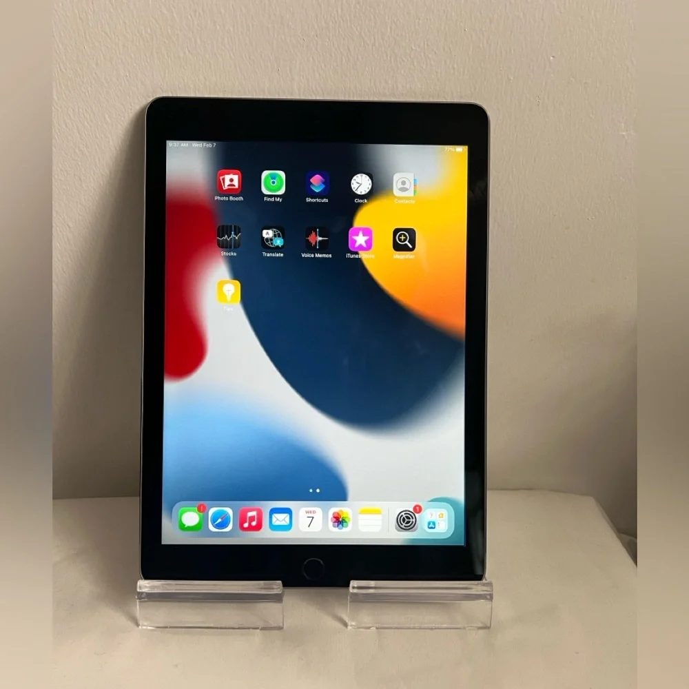 - IPAD AIR 2 16gb (2nd Generation) 2014. CHAGER NOT INCLUDED . PRE-LOVED